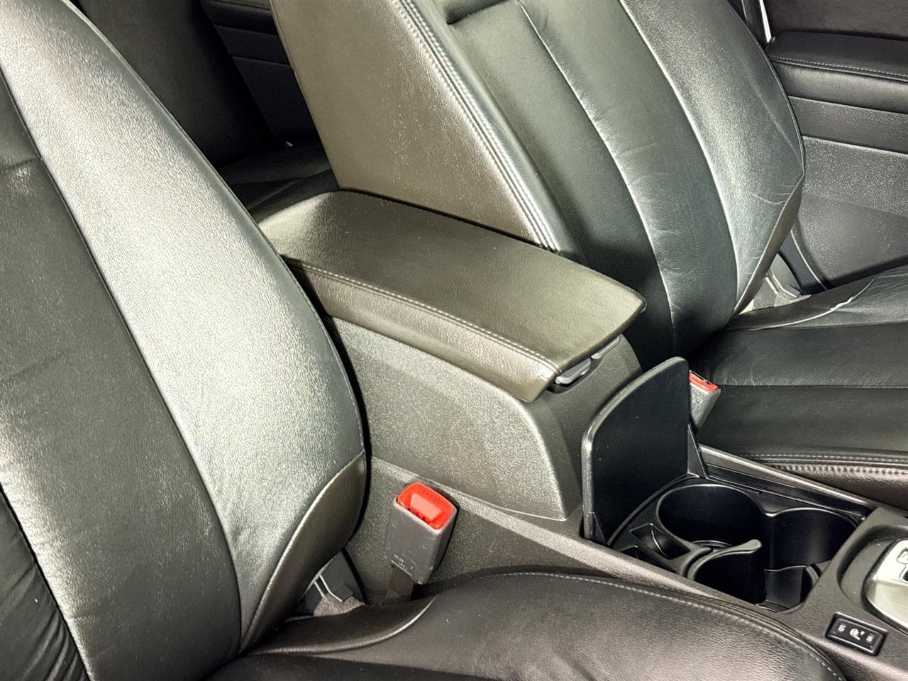 Nissan Altima 4dr Sdn I4 CVT 2.5 SL 2011