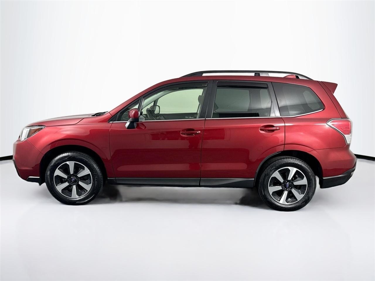 Subaru Forester 2.5i Limited CVT 2017
