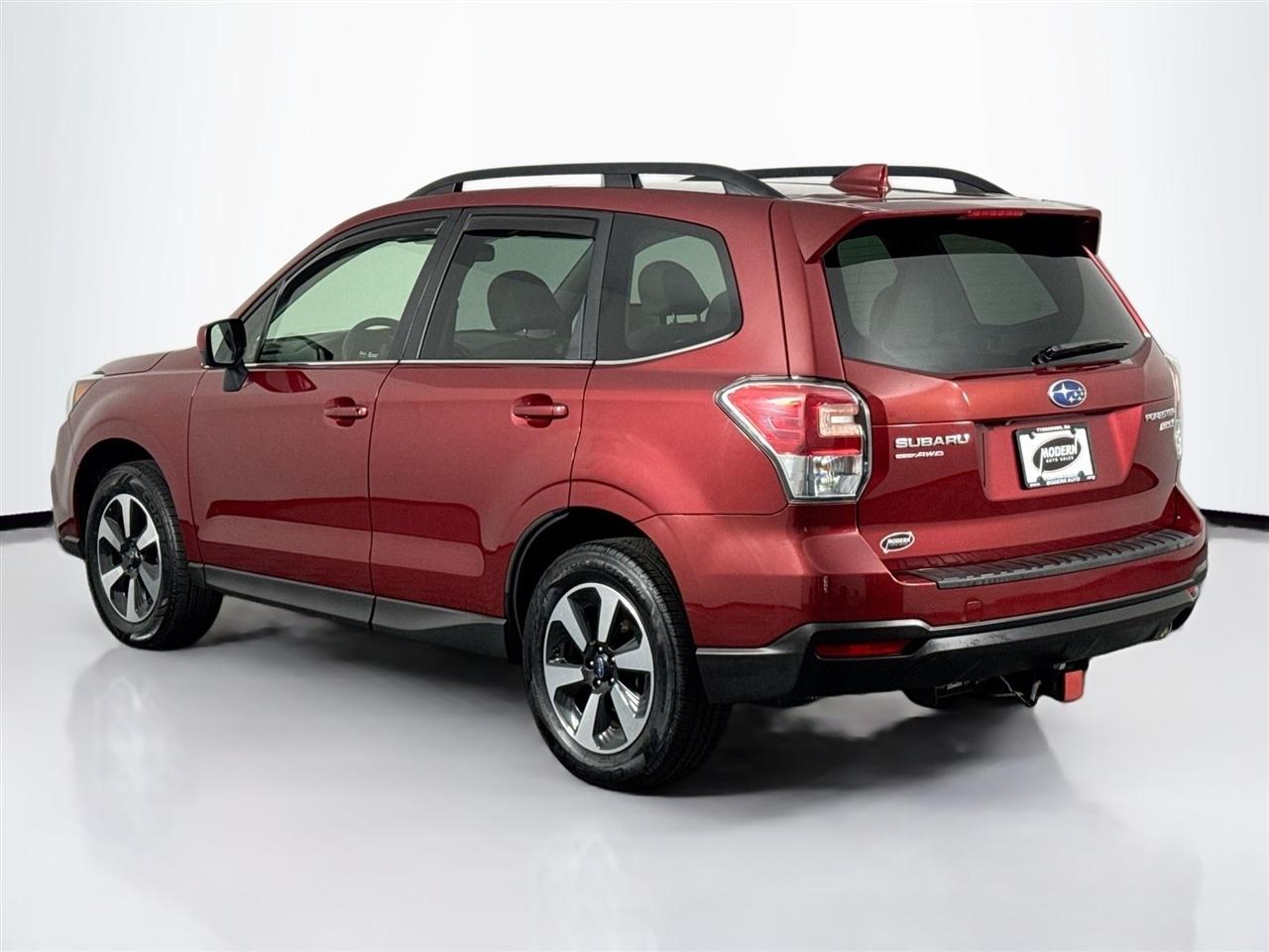Subaru Forester 2.5i Limited CVT 2017
