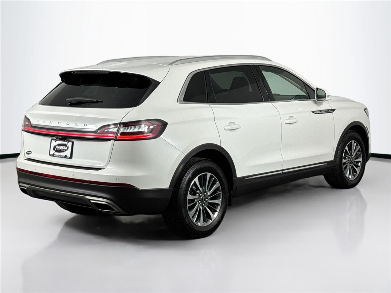 Lincoln Nautilus Standard AWD 2022