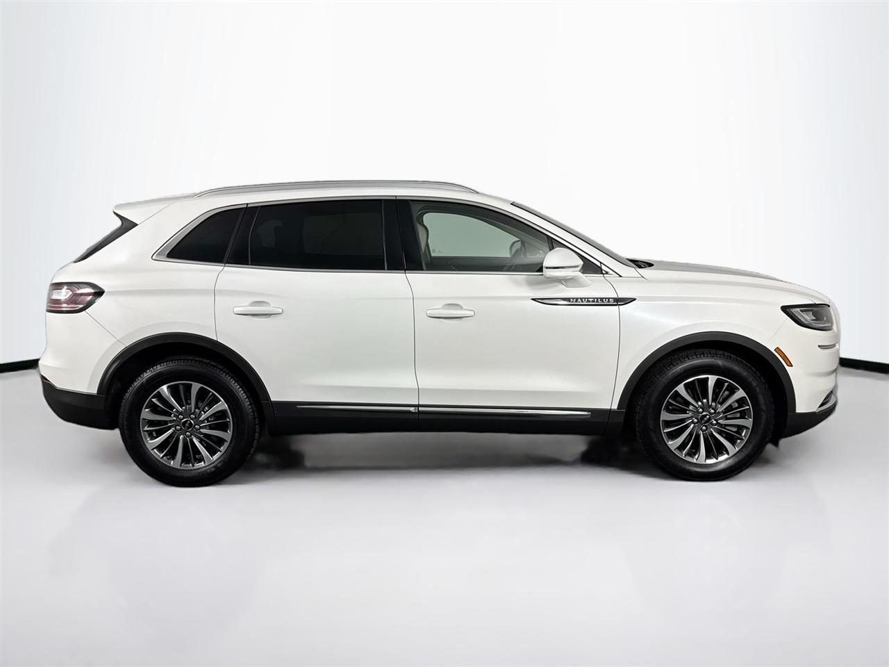 Lincoln Nautilus Standard AWD 2022