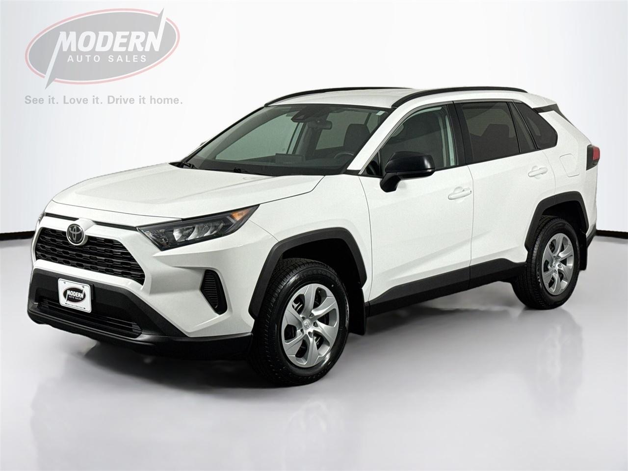 Toyota RAV4 LE AWD (Natl) 2021