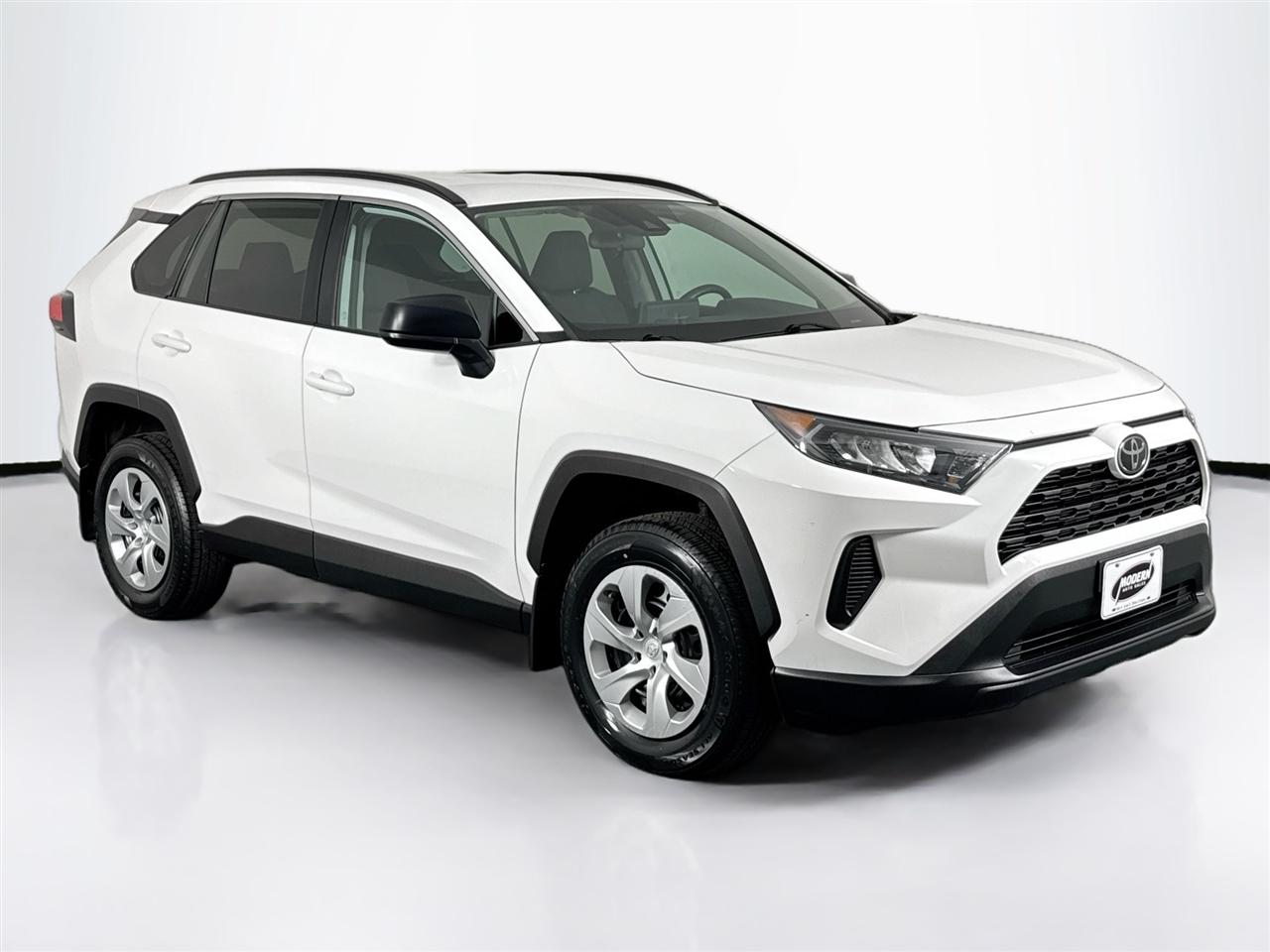 Toyota RAV4 LE AWD (Natl) 2021