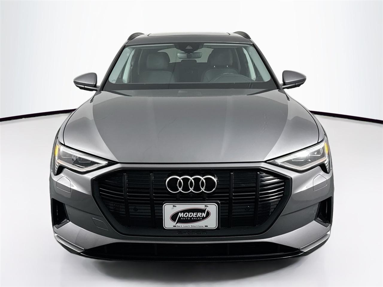 Audi E-Tron Premium quattro 2021