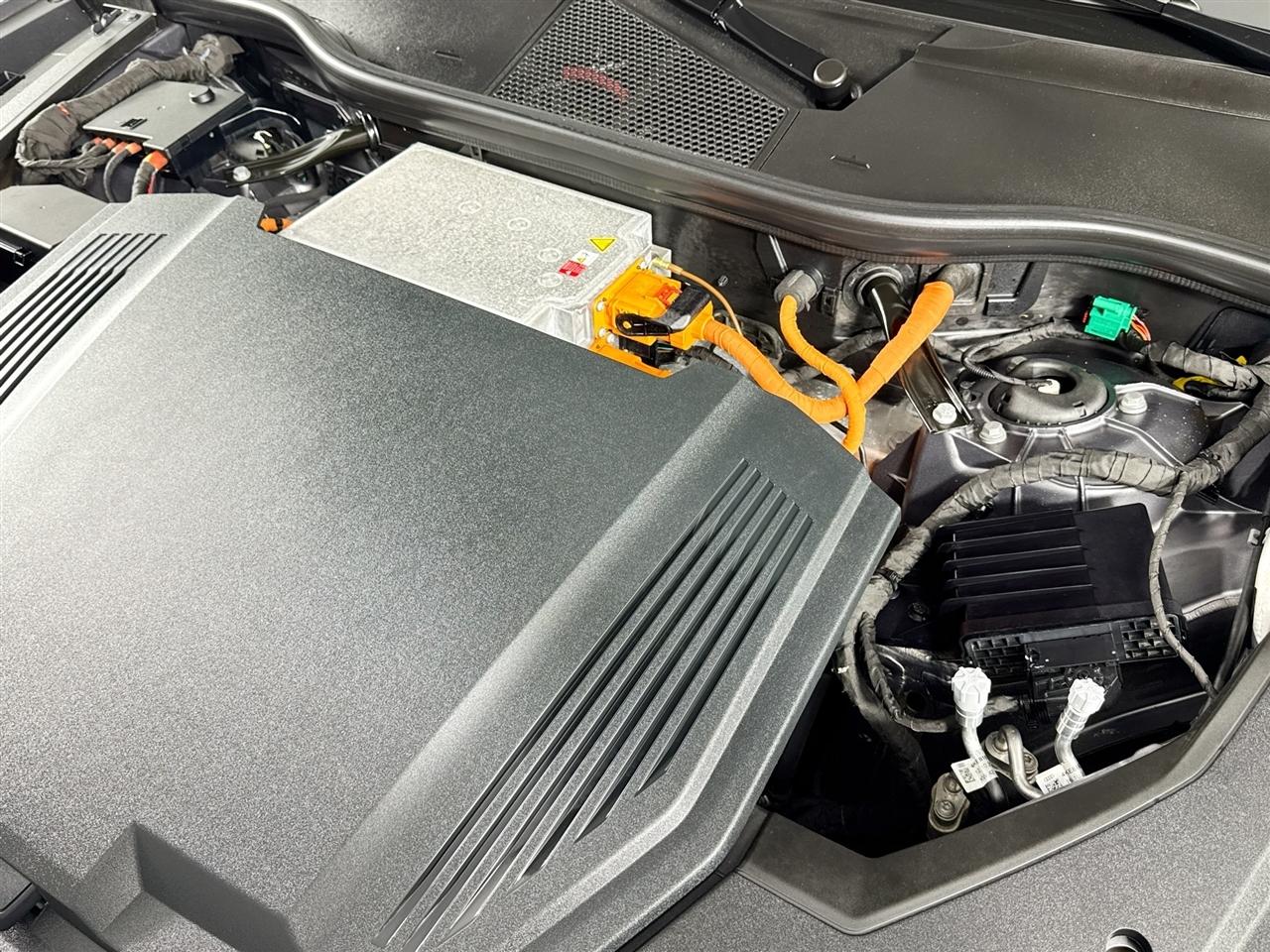 Audi E-Tron Premium quattro 2021