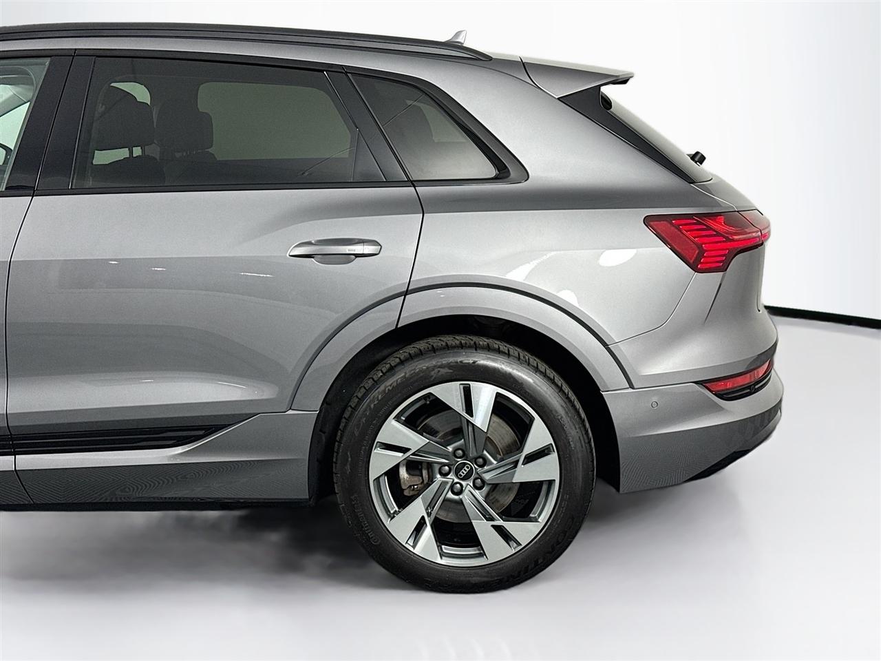 Audi E-Tron Premium quattro 2021