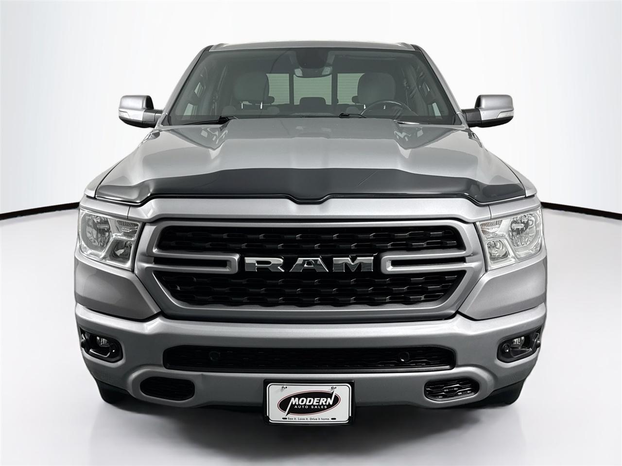 RAM 1500 Big Horn 4x4 Crew Cab 5'7" Box 2022