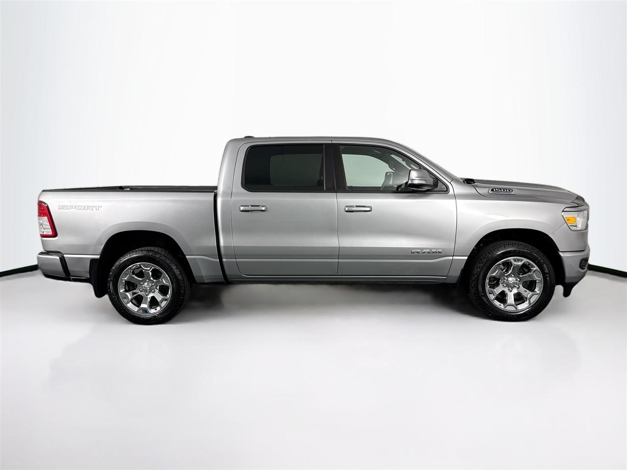 RAM 1500 Big Horn 4x4 Crew Cab 5'7" Box 2022