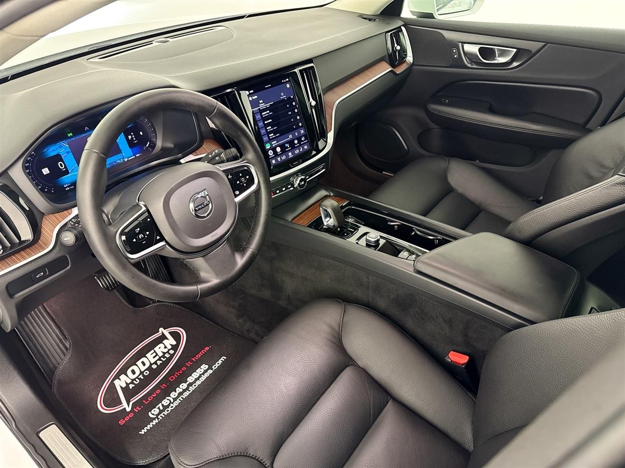 Volvo V60 Cross Country B5 AWD Plus 2023