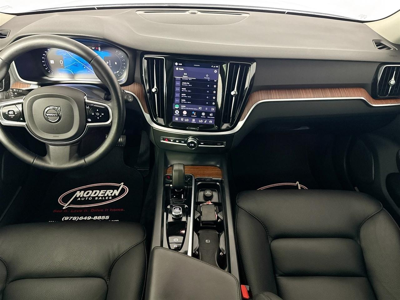 Volvo V60 Cross Country B5 AWD Plus 2023