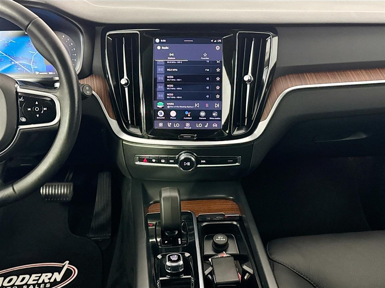 Volvo V60 Cross Country B5 AWD Plus 2023