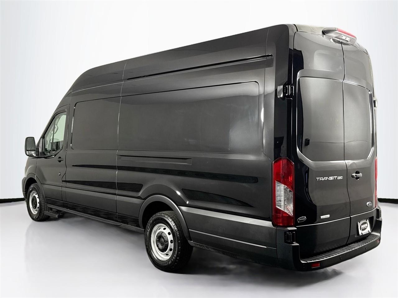 Ford Transit Cargo Van T-250 148" EL Hi Rf 9070 GVWR RWD 2023