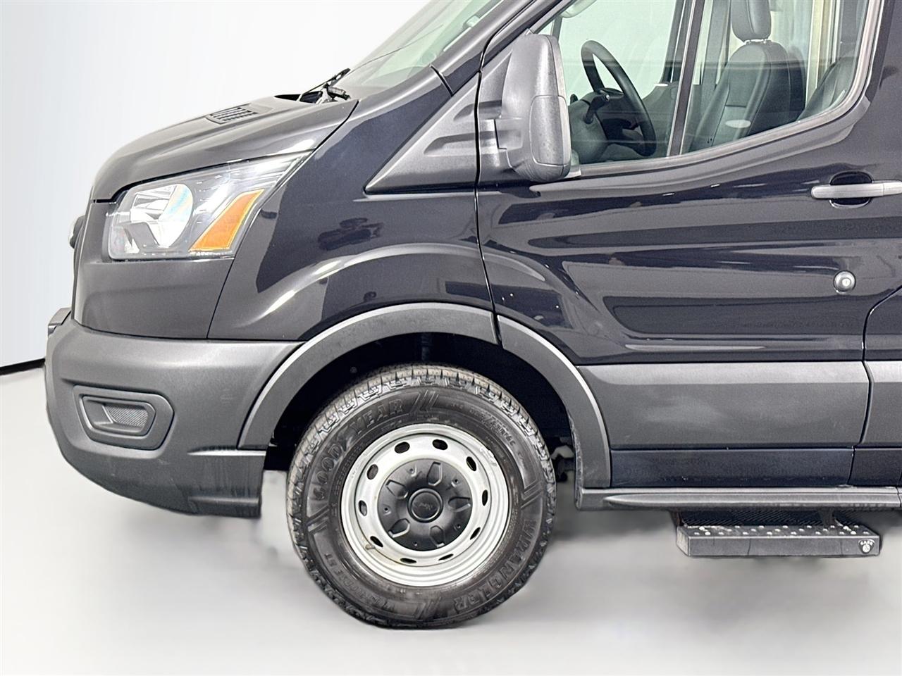 Ford Transit Cargo Van T-250 148" EL Hi Rf 9070 GVWR RWD 2023