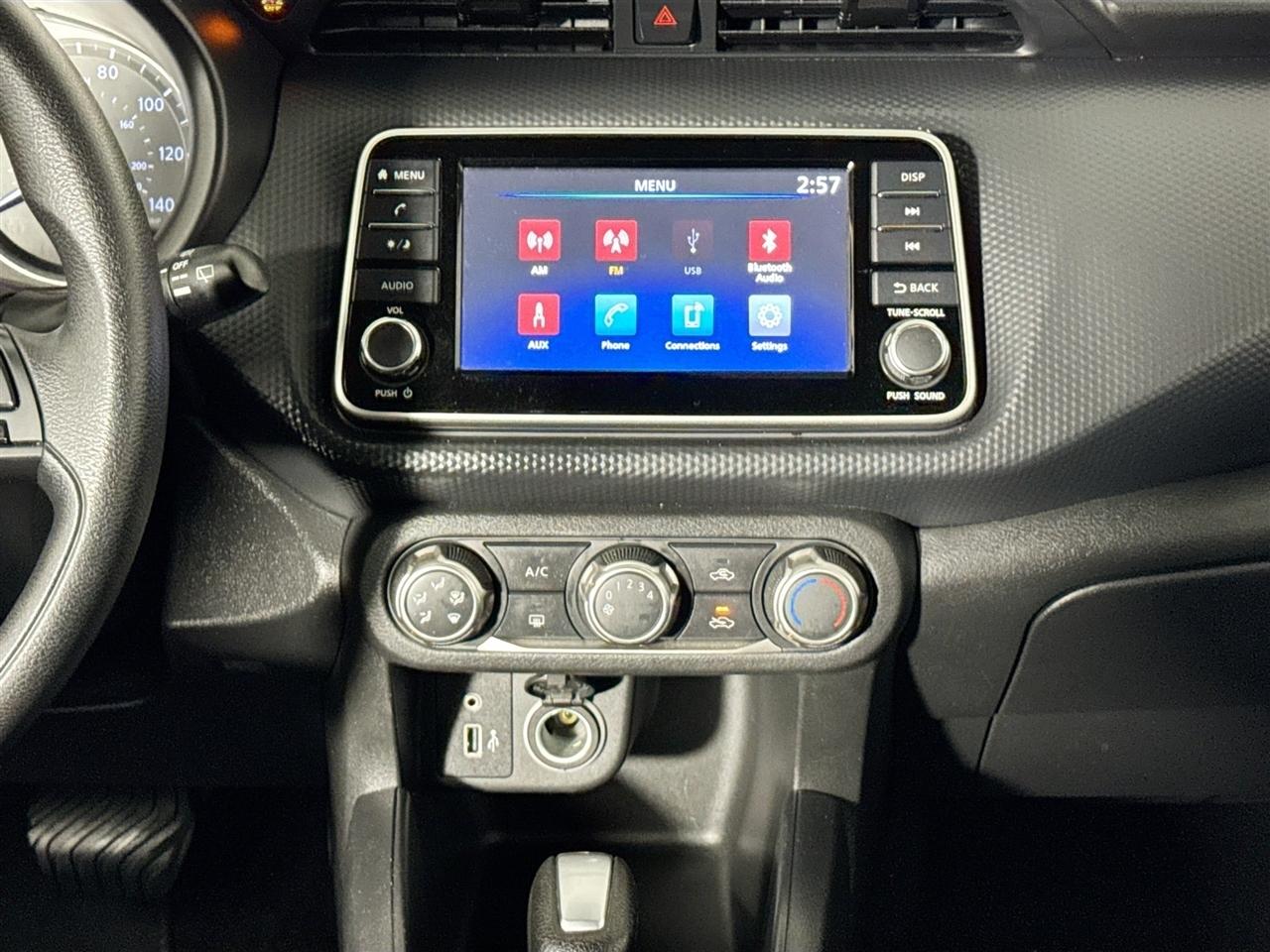 Nissan Kicks S FWD 2023