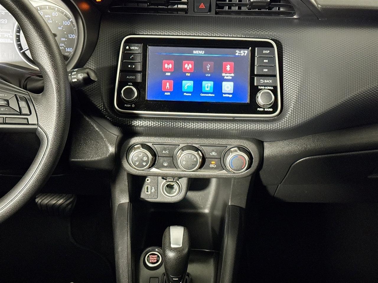 Nissan Kicks S FWD 2023