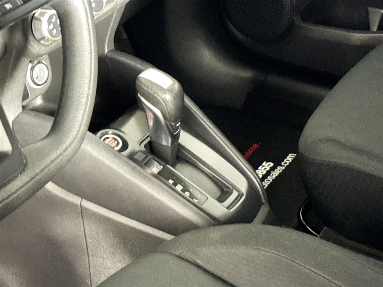 Nissan Kicks S FWD 2023