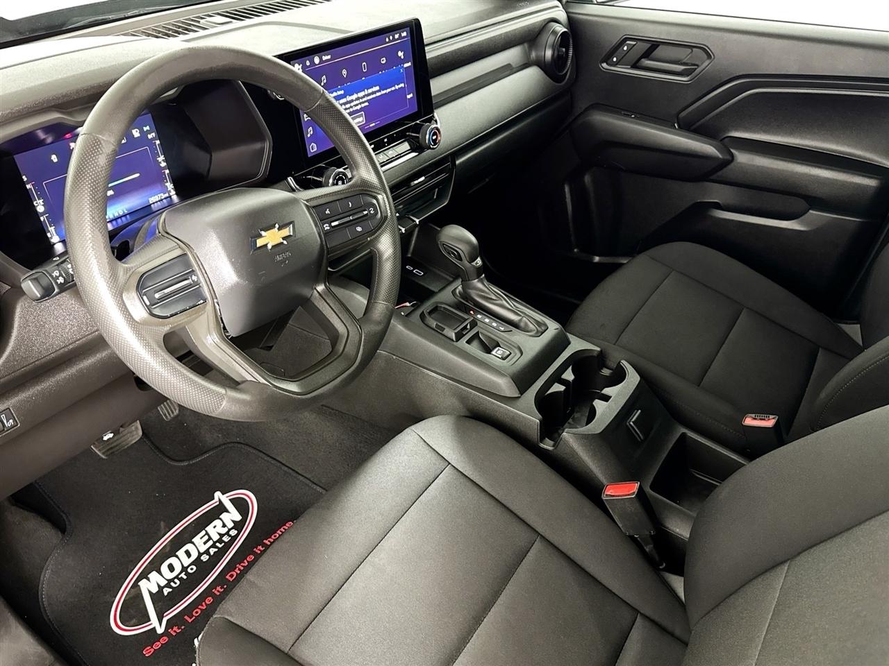 Chevrolet Colorado 2WD Crew Cab WT 2023
