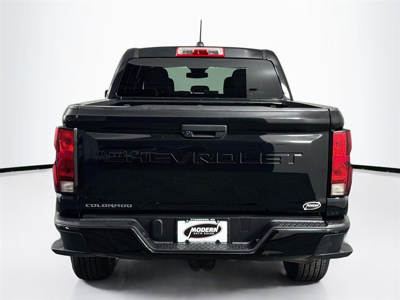Chevrolet Colorado 2WD Crew Cab WT 2023
