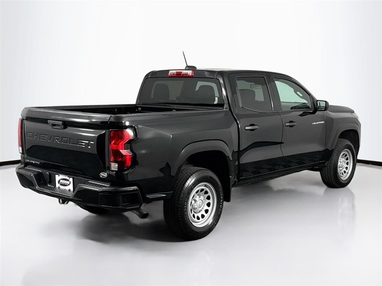 Chevrolet Colorado 2WD Crew Cab WT 2023