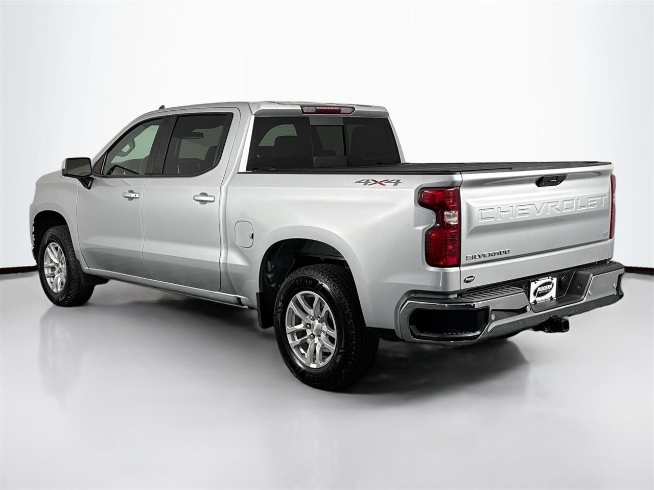 Chevrolet Silverado 1500 4WD Crew Cab 147" LT w/1LT 2021