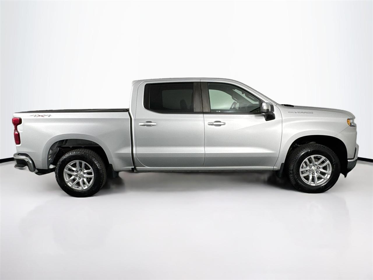 Chevrolet Silverado 1500 4WD Crew Cab 147" LT w/1LT 2021