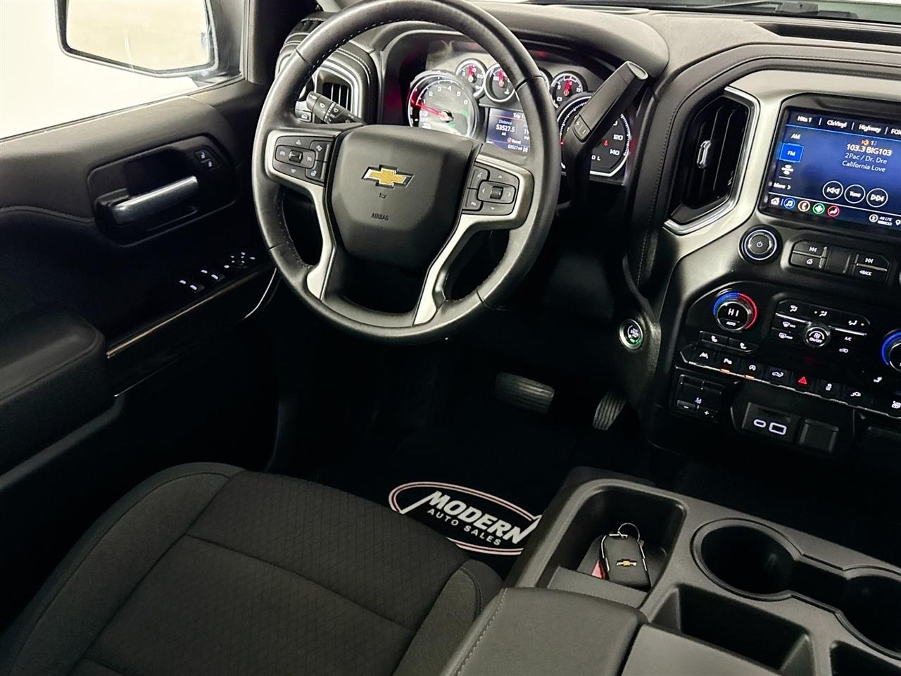Chevrolet Silverado 1500 4WD Crew Cab 147" LT w/1LT 2021