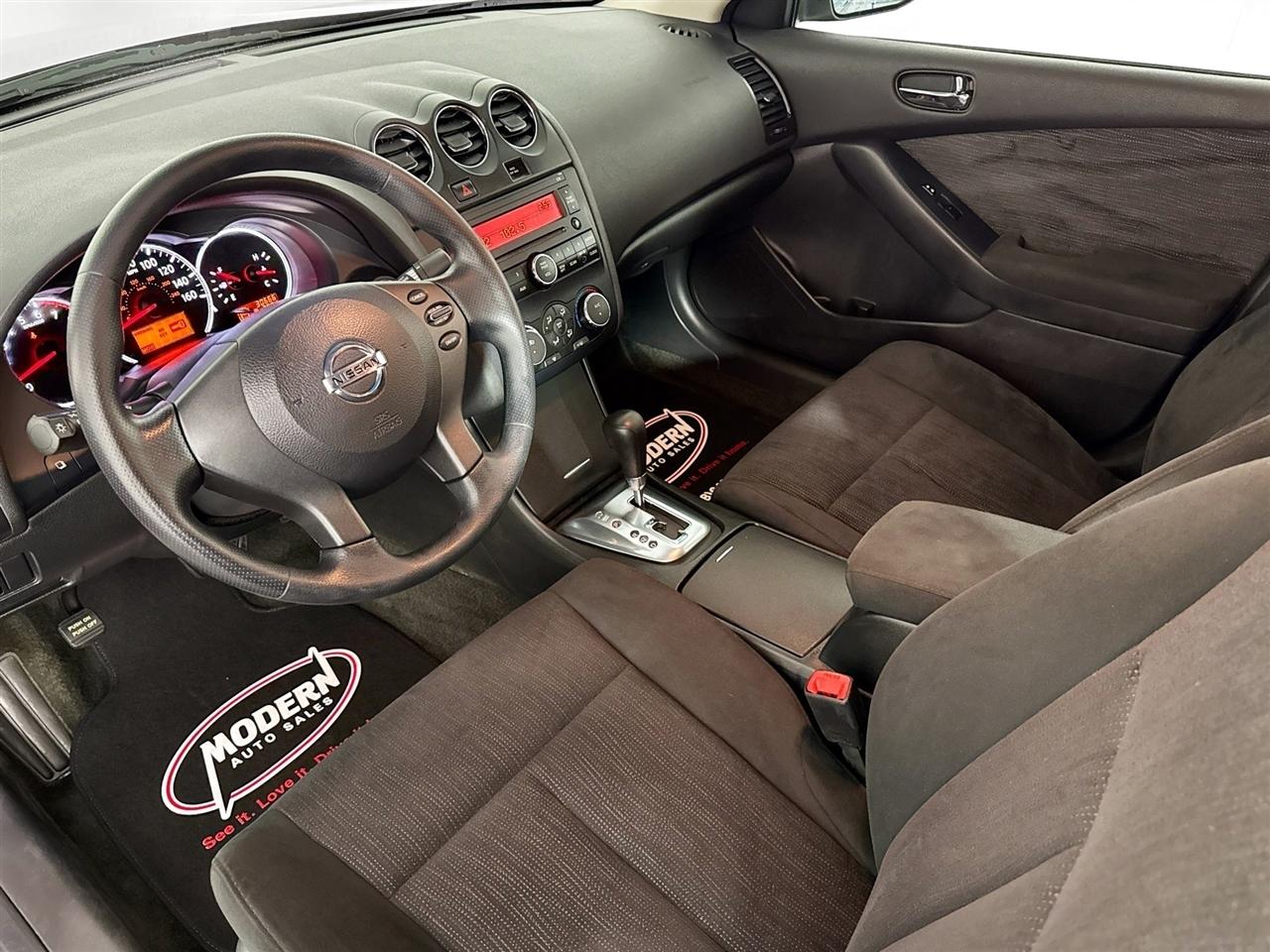 Nissan Altima 4dr Sdn I4 CVT 2.5 S 2012
