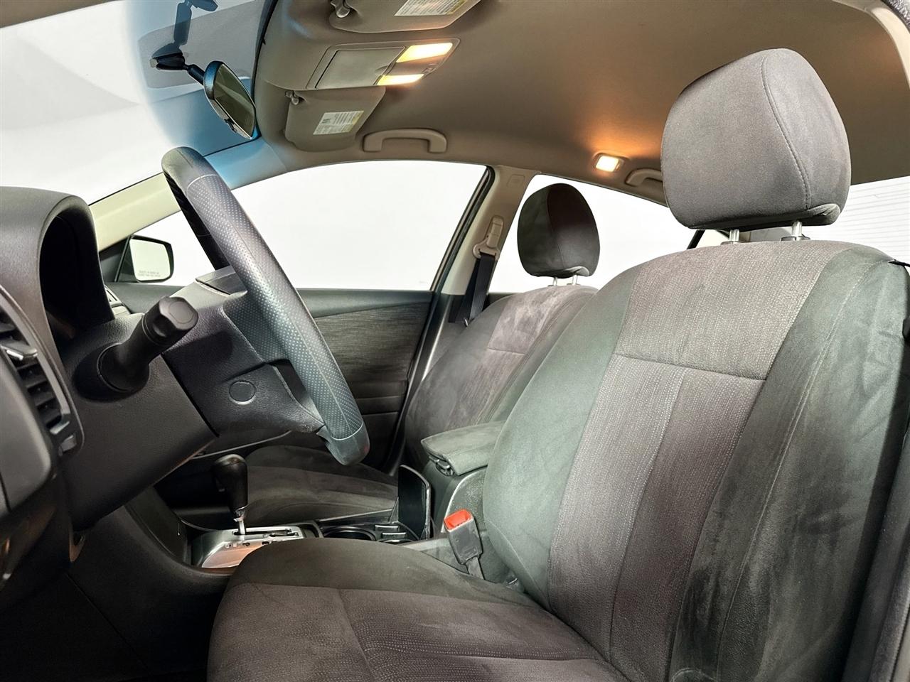 Nissan Altima 4dr Sdn I4 CVT 2.5 S 2012