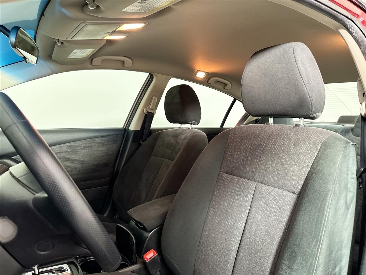 Nissan Altima 4dr Sdn I4 CVT 2.5 S 2012