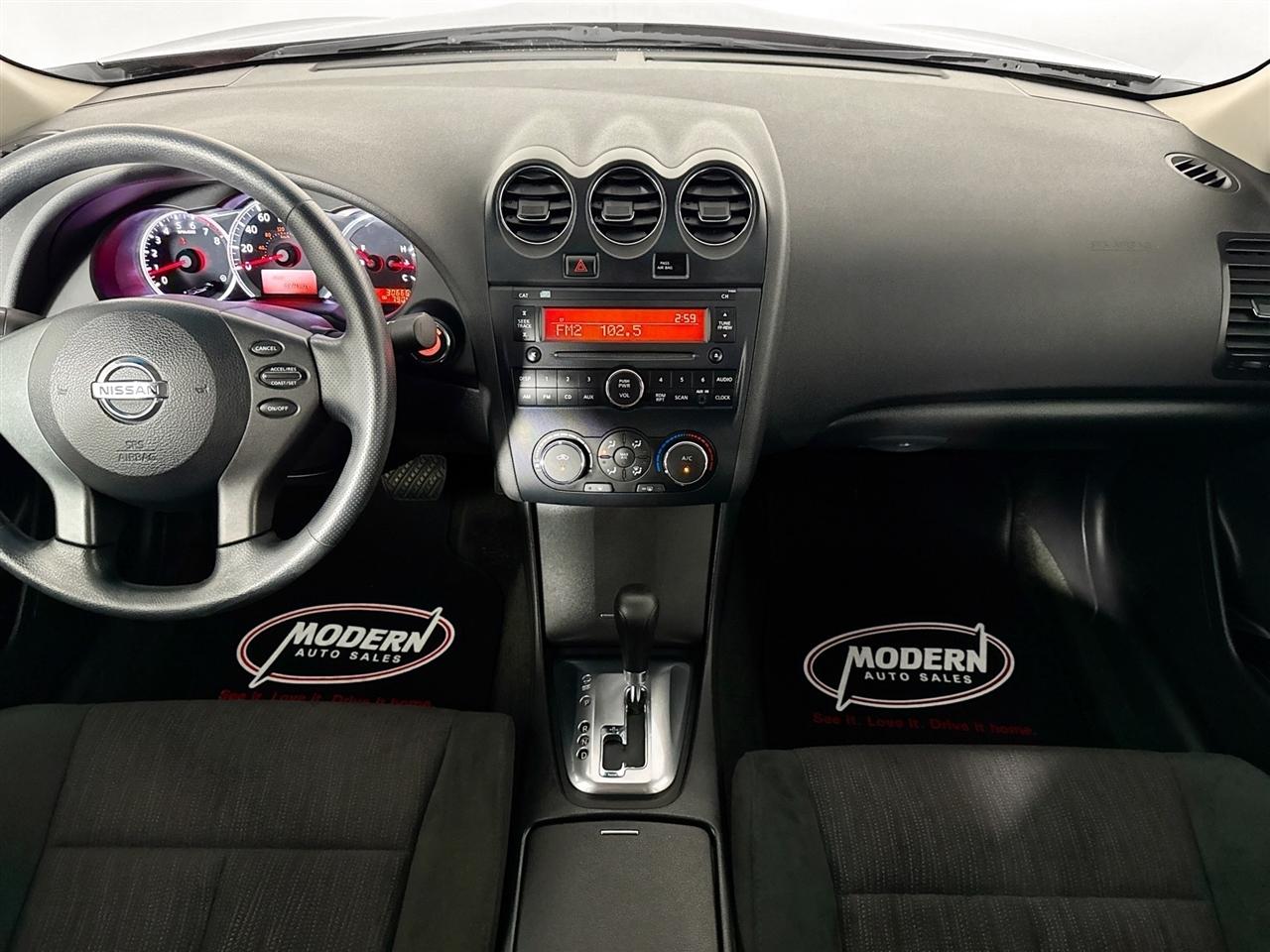 Nissan Altima 4dr Sdn I4 CVT 2.5 S 2012