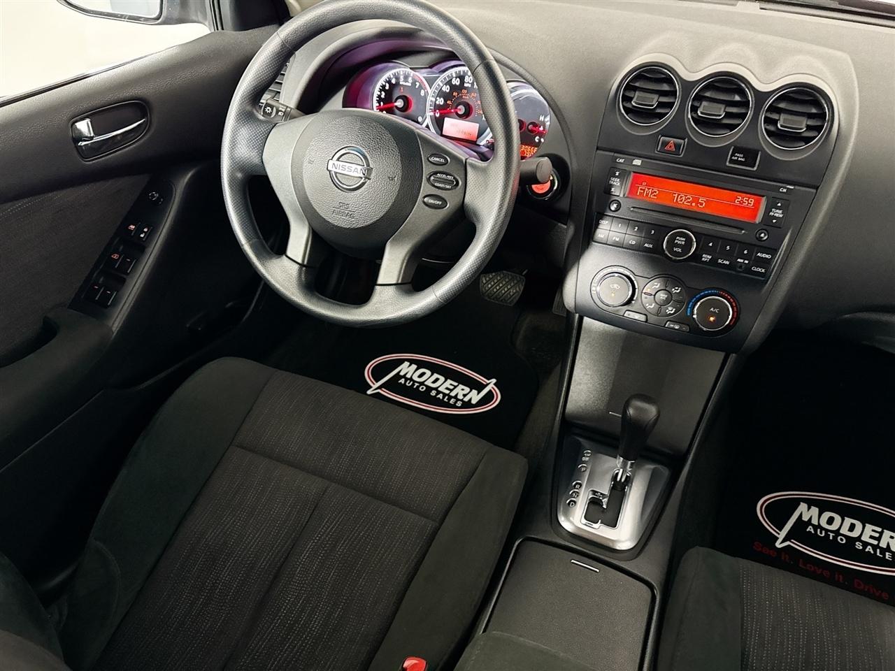 Nissan Altima 4dr Sdn I4 CVT 2.5 S 2012