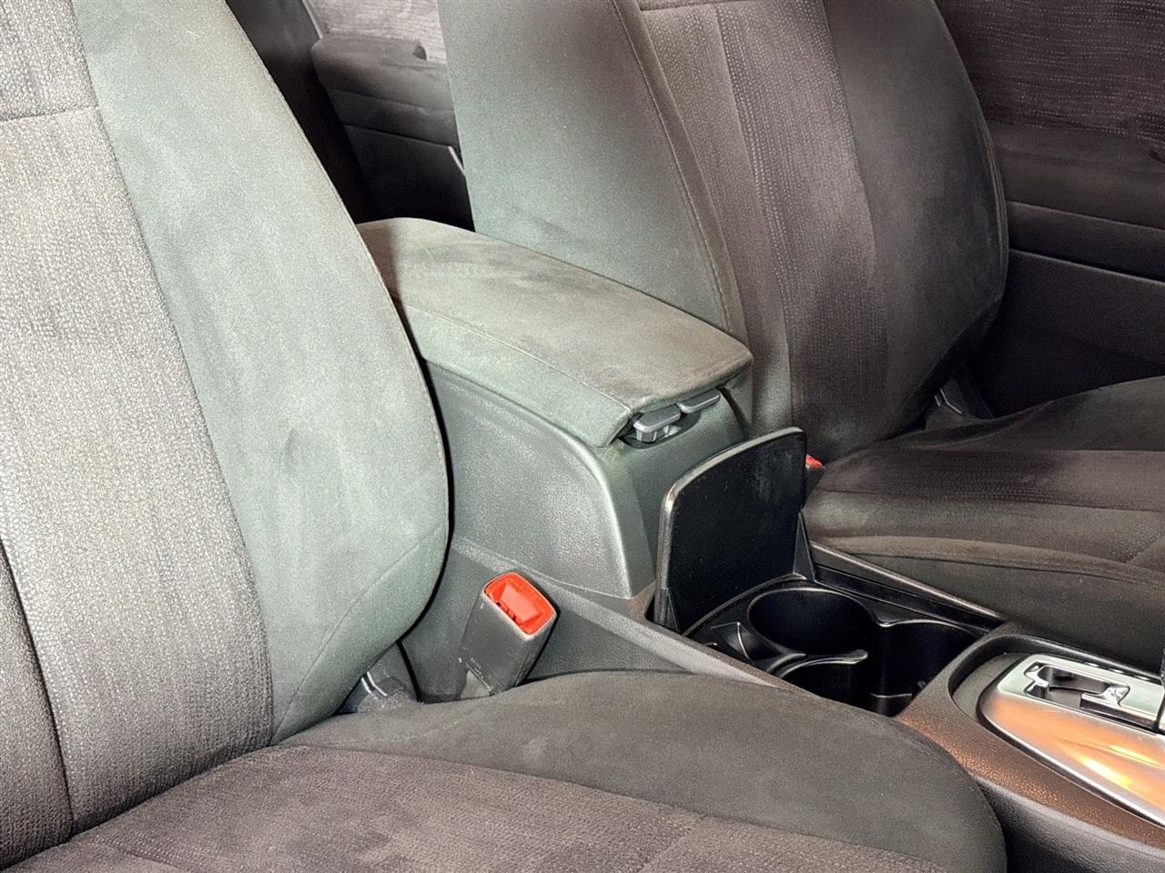 Nissan Altima 4dr Sdn I4 CVT 2.5 S 2012