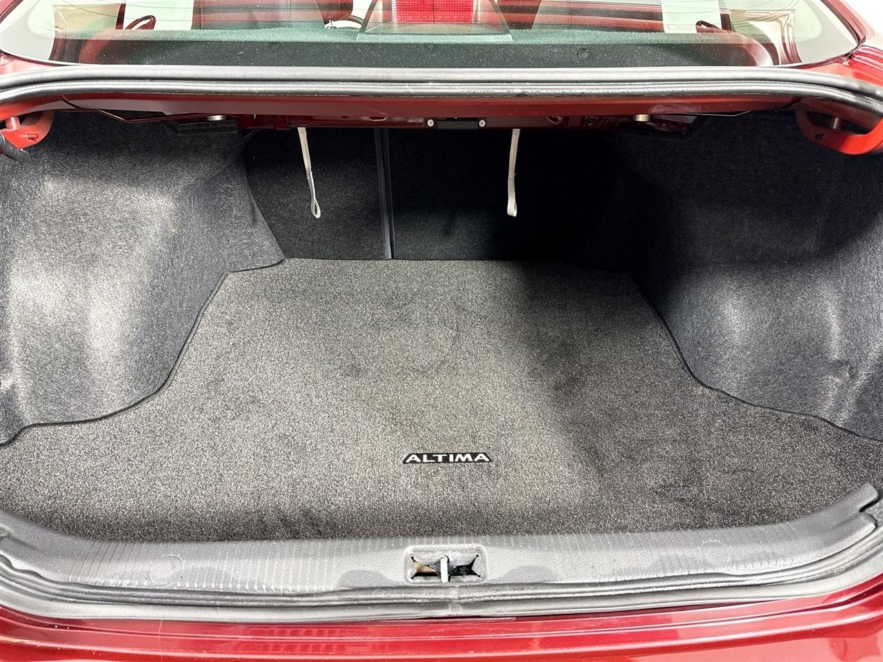 Nissan Altima 4dr Sdn I4 CVT 2.5 S 2012