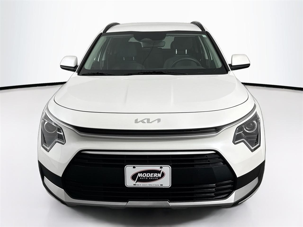 Kia Niro LX FWD 2023