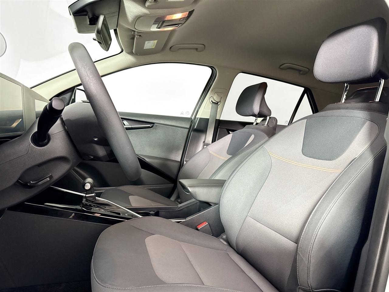 Kia Niro LX FWD 2023