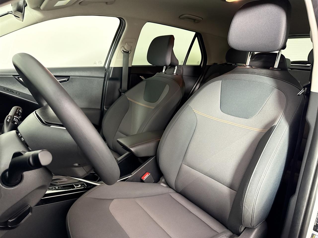 Kia Niro LX FWD 2023