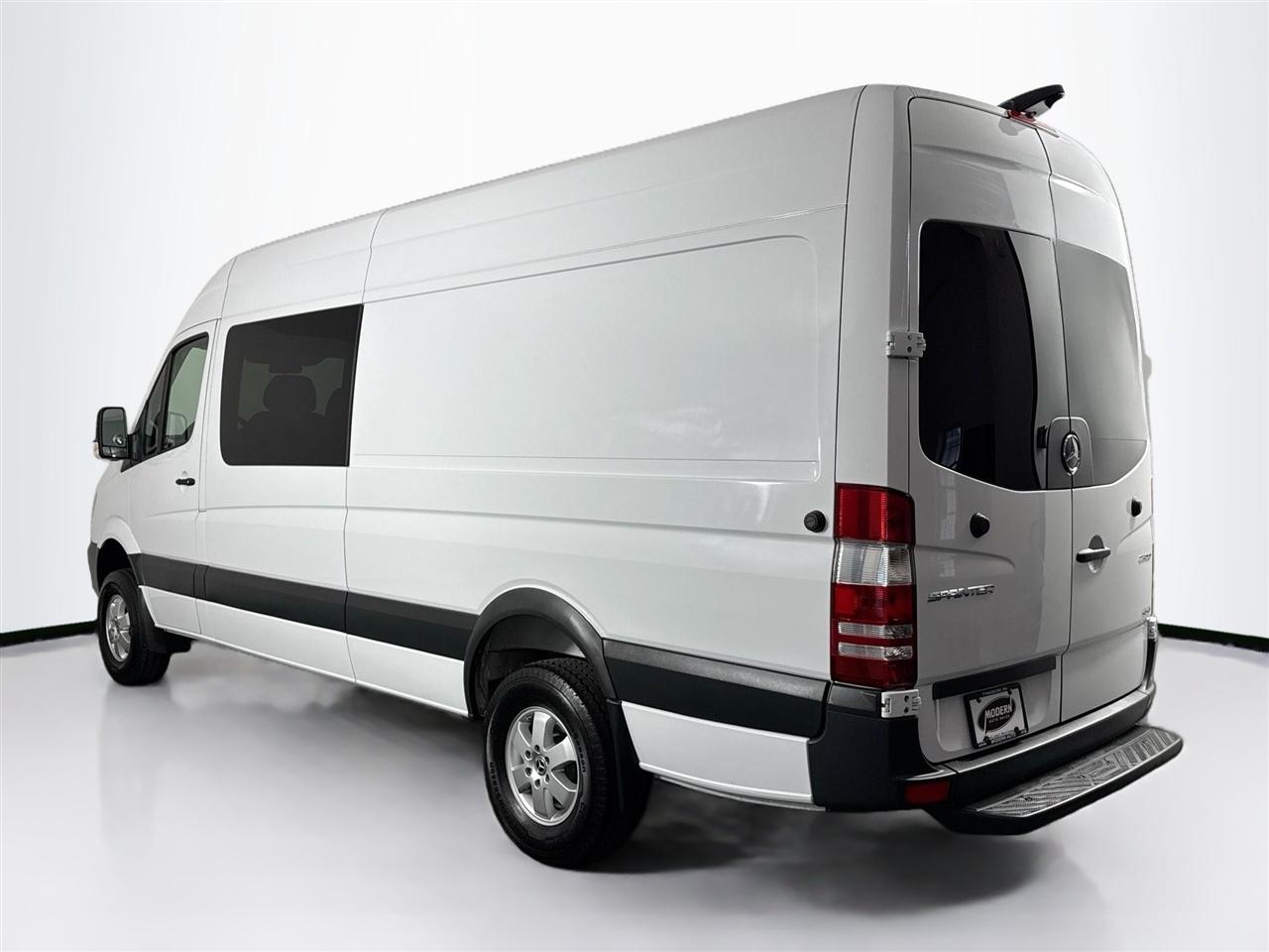 Mercedes-Benz Sprinter Crew Van 2500 High Roof V6 170" 4WD 2018