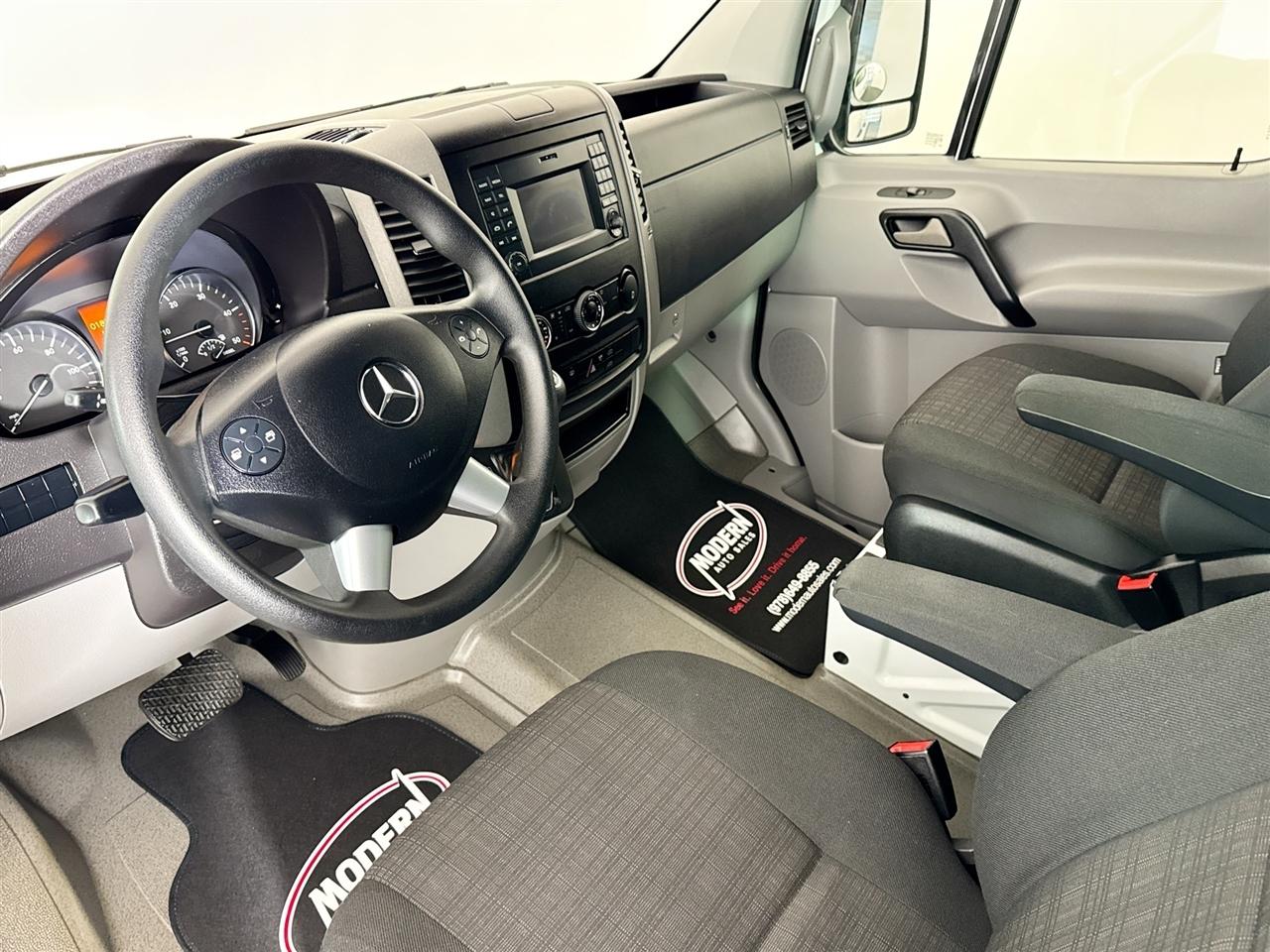 Mercedes-Benz Sprinter Crew Van 2500 High Roof V6 170" 4WD 2018