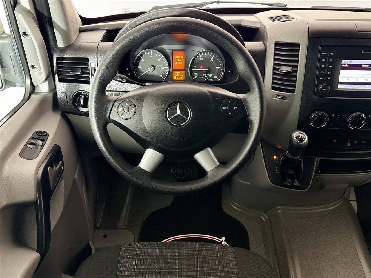 Mercedes-Benz Sprinter Crew Van 2500 High Roof V6 170" 4WD 2018