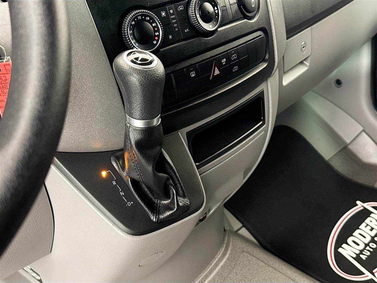 Mercedes-Benz Sprinter Crew Van 2500 High Roof V6 170" 4WD 2018
