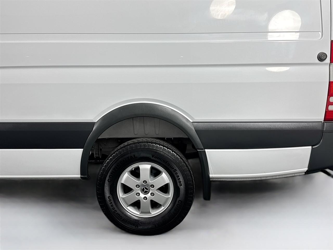Mercedes-Benz Sprinter Crew Van 2500 High Roof V6 170" 4WD 2018