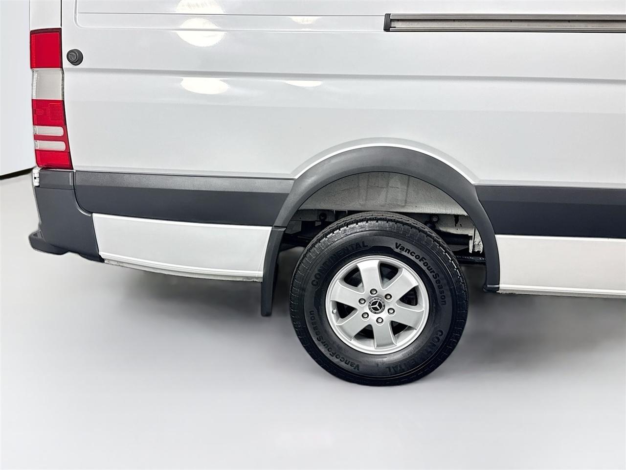 Mercedes-Benz Sprinter Crew Van 2500 High Roof V6 170" 4WD 2018