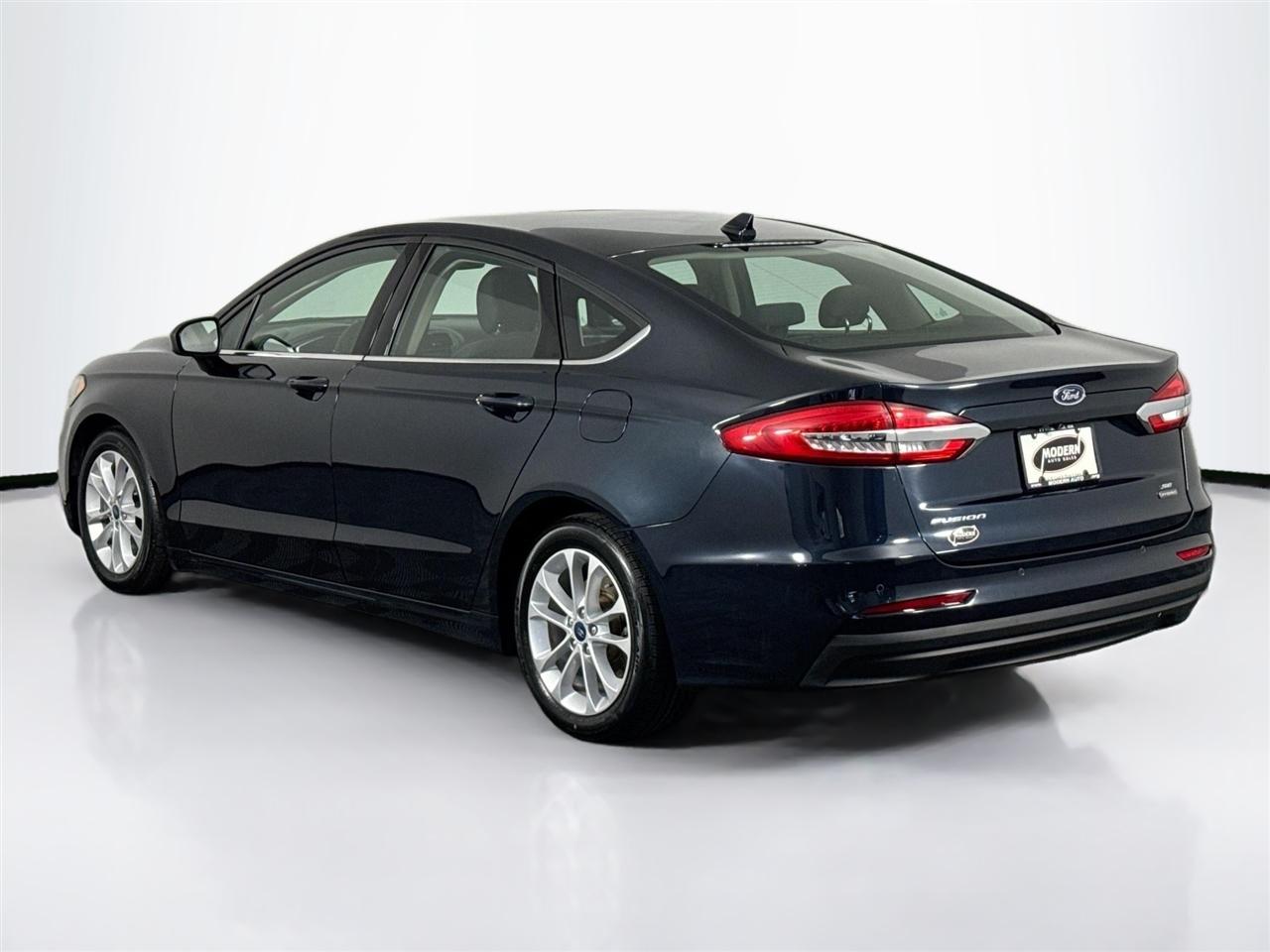 Ford Fusion Hybrid SE FWD 2020