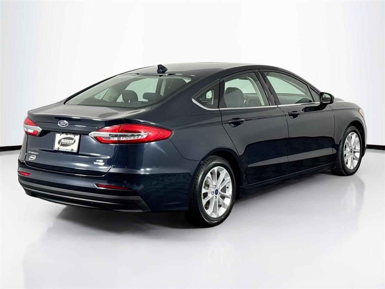 Ford Fusion Hybrid SE FWD 2020