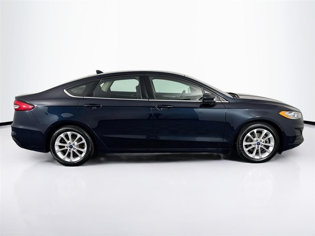 Ford Fusion Hybrid SE FWD 2020