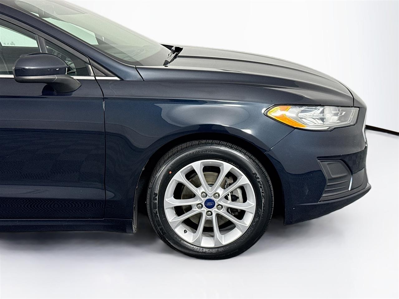 Ford Fusion Hybrid SE FWD 2020