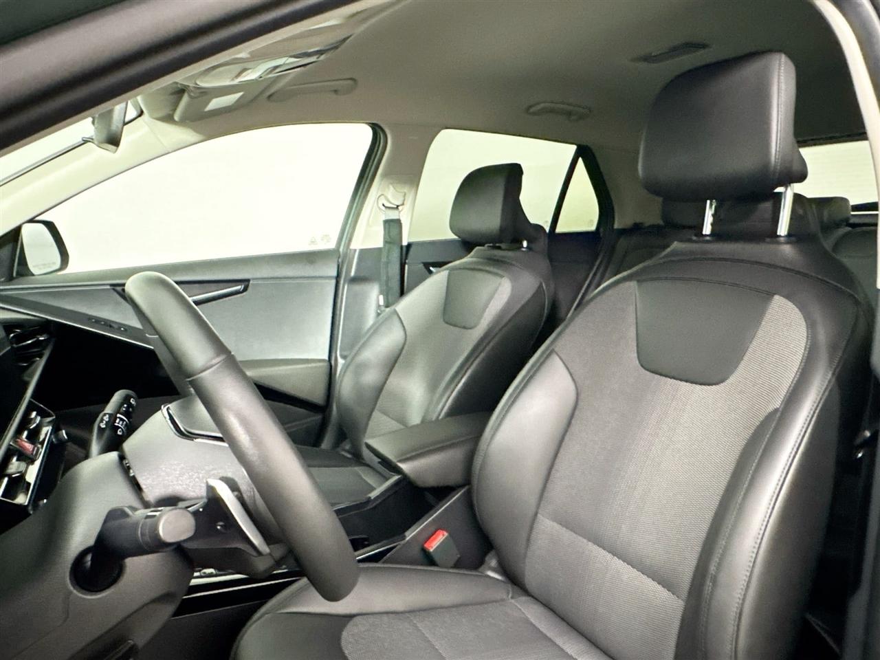 Kia Niro Plug-In Hybrid EX FWD 2023