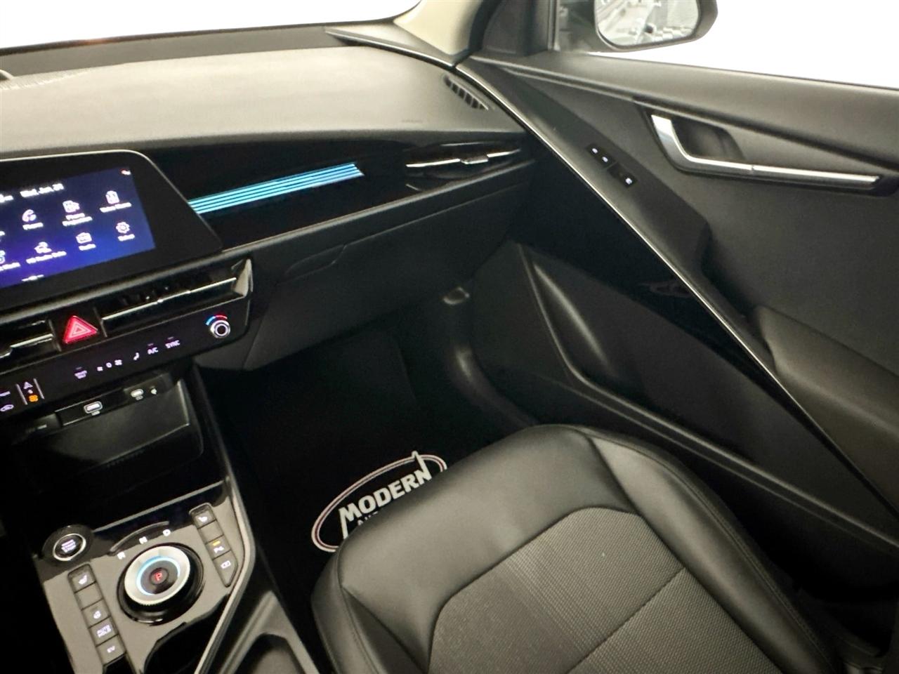 Kia Niro Plug-In Hybrid EX FWD 2023