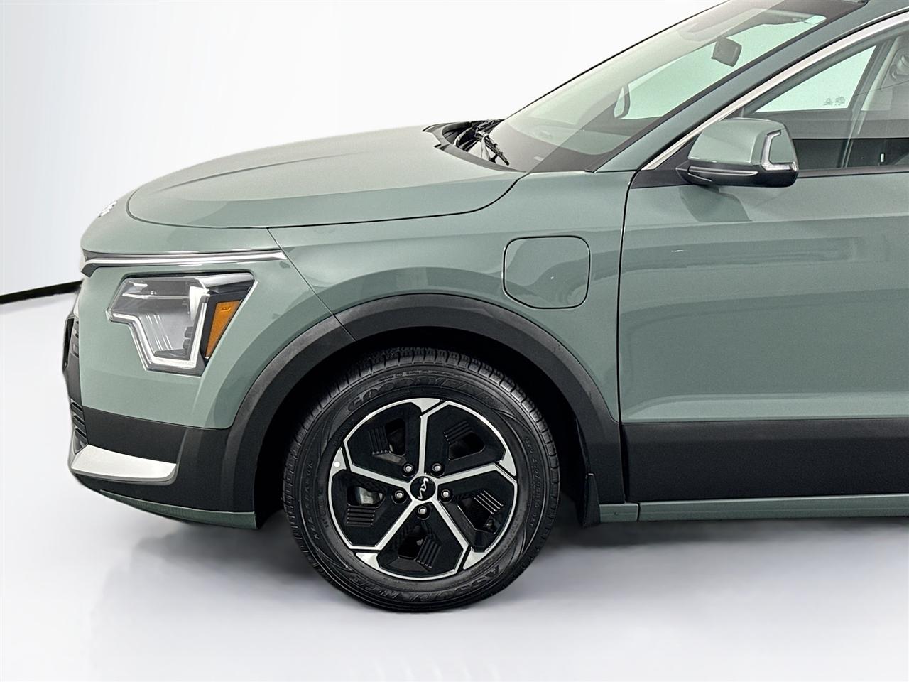 Kia Niro Plug-In Hybrid EX FWD 2023