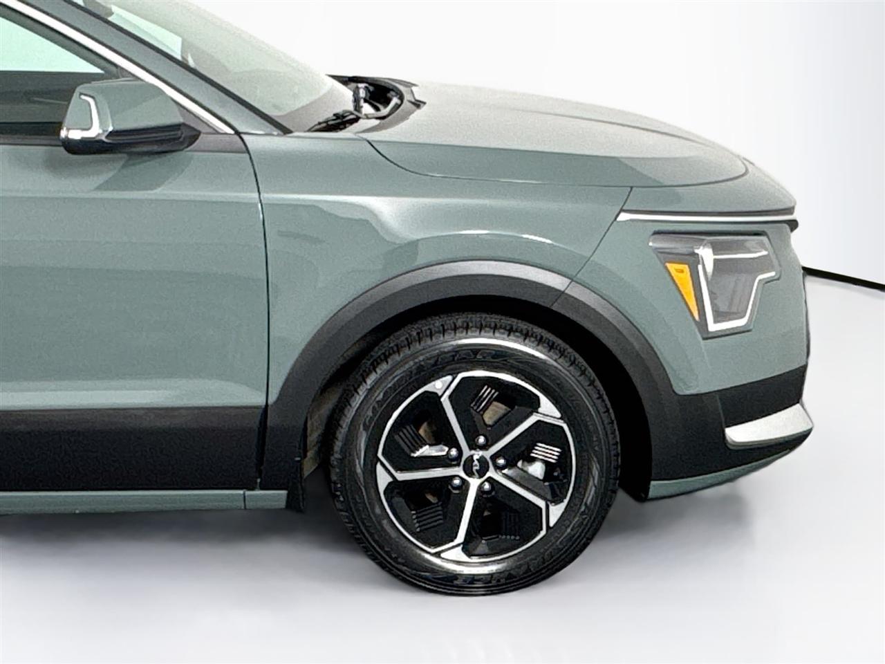 Kia Niro Plug-In Hybrid EX FWD 2023